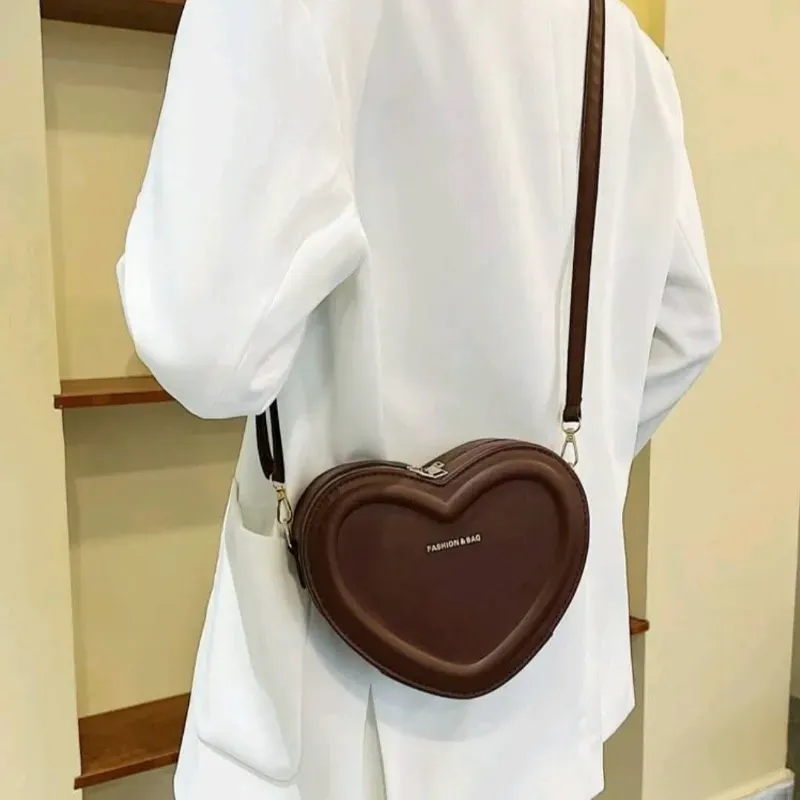 CARTERA EN FORMA DE CORAZÓN