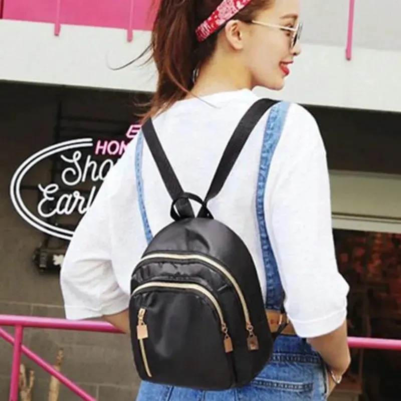 MOCHILA NEGRA PARA ADOLESCENTE