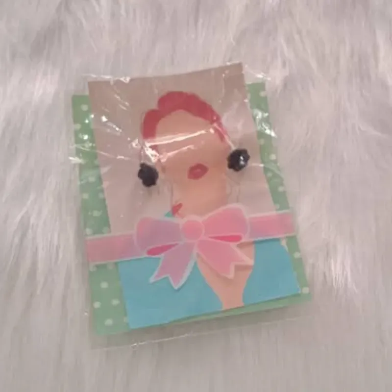 SURTIDO-ARETES EN SOBRE LISTO PARA REGALAR