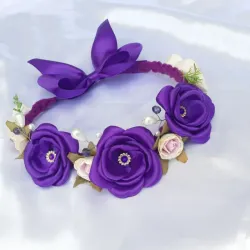 Diadema d flores moradas con alambrismo 