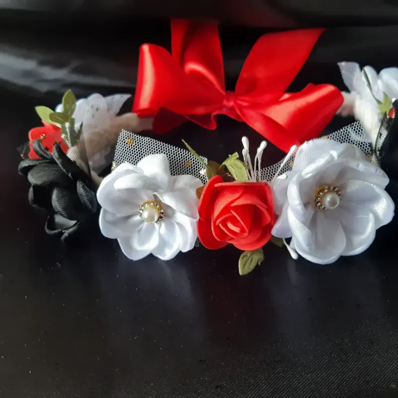 Diadema de flores en 3 tonos