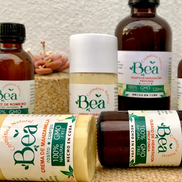Bea es un emprendimiento familiar cubano dedicado a crear cosméticos artesanales para el cuidado de la piel y el cabello.
🌱 Elaboramos cada fórmula con ingredientes naturales, seguros y sostenibles, respetando la tradición y la salud.

Bea Cosmetica Natural 
🍃Es para todos🍃
