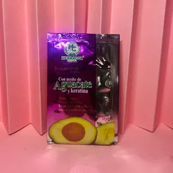 Tratamiento capilar con aceite de aguacate y keratina💫