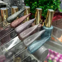 Ojo de gato con glitter láser 