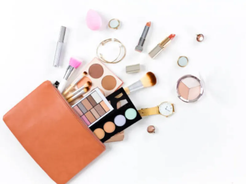 MAQUILLAJE