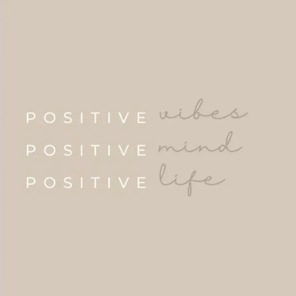 Servicio de belleza ✨️
Manicura & Pedicura 💅🏻
Semipermanente / Uñas de Gel / Soft Gel / Polygel / Rubber 
Depilación con cera 💎🍯
Cejas / Bozo / Mentón 

