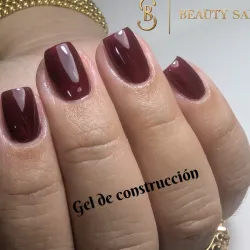 💅 Arreglo de manos con gel