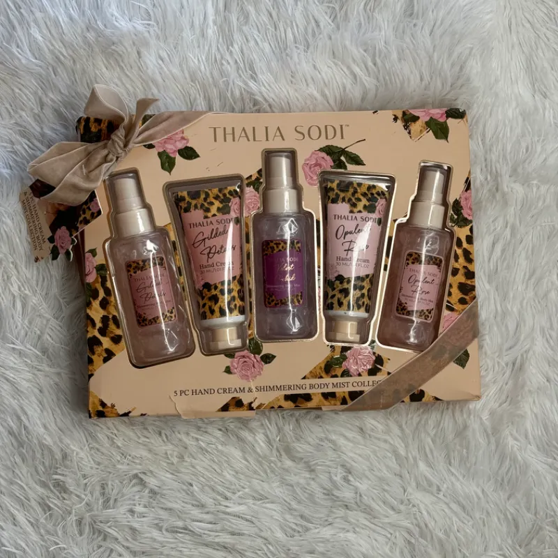 Juego de cremas y colonias 4 piezas 