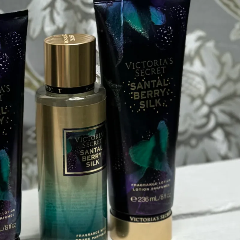  Santal berry slik (victoria secret )