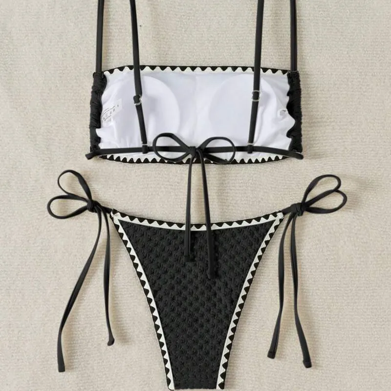 Bikini negro texturizado