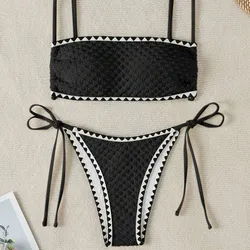 Bikini negro texturizado