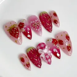 Uñas press on de fresa