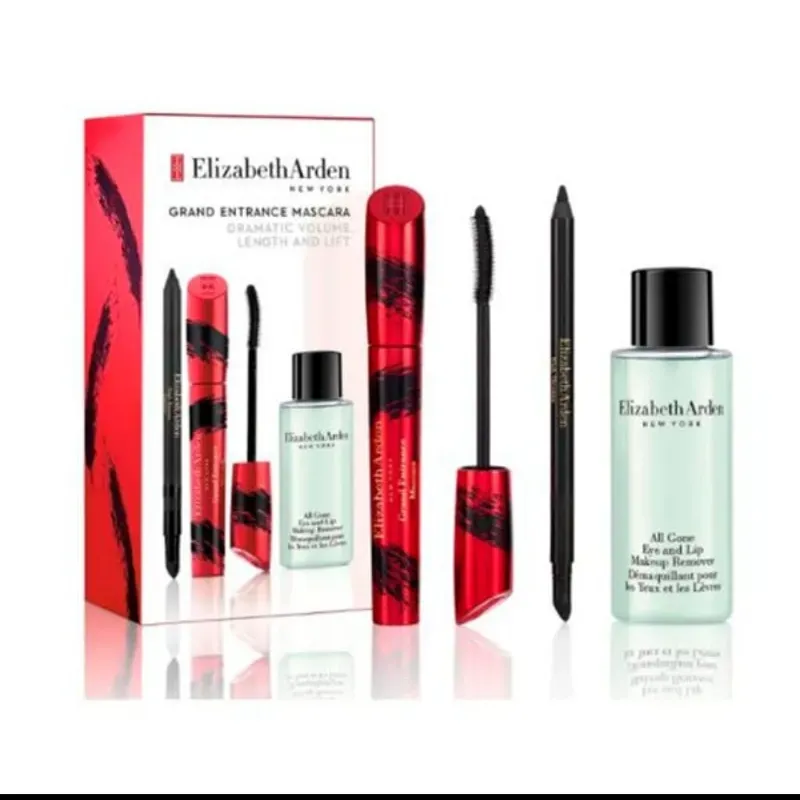 Elizabeth Arden 💙