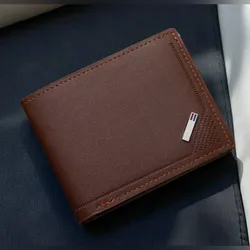 Billetera marrón claro lisa