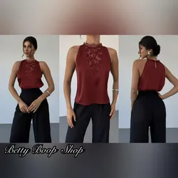 Blusa roja de satin y encaje