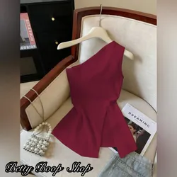 Blusa roja de una manga