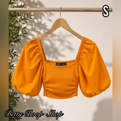 Blusa ZARA naranja con mangas