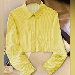 Camisa amarilla de rayas corta