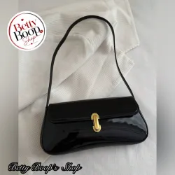 Cartera negra de charol
