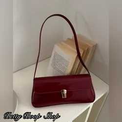 Cartera rojo vino de charol