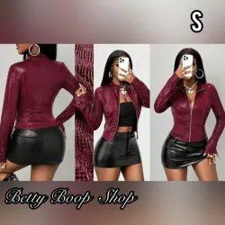 Chaqueta de cuero sintético en rojo vino