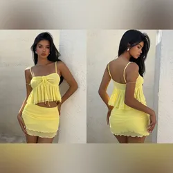 Conjunto amarillo de saya