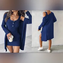 Conjunto azul de dos piezas vestido corto y suéter largo