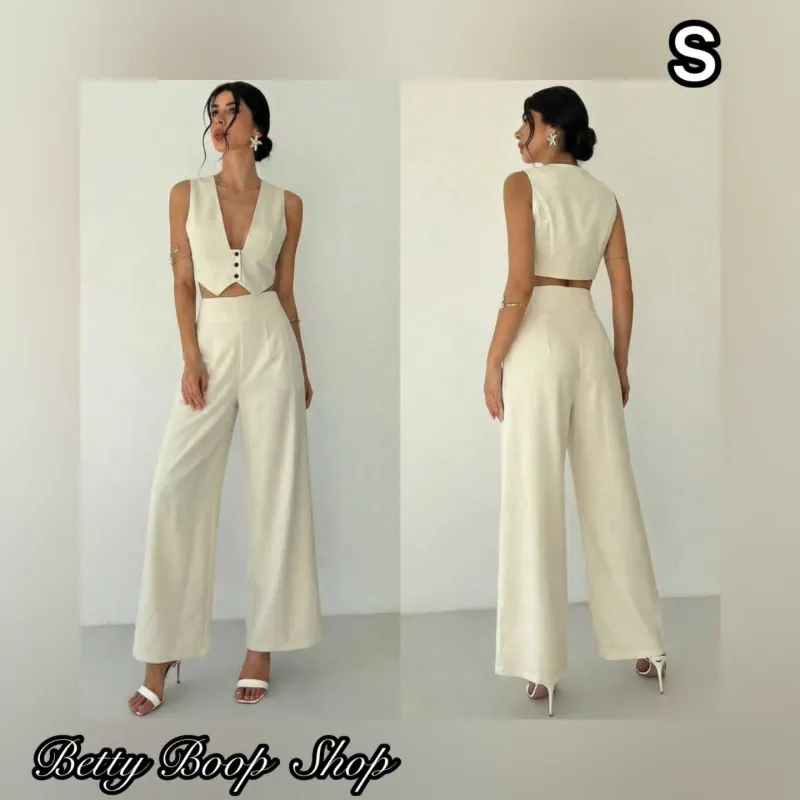 Conjunto beige con top de chaleco y pantaloneta
