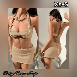 Conjunto beige playero con caracoles