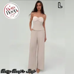Conjunto beige sólido con escote de corazón