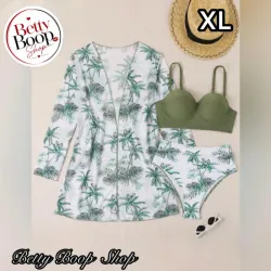 Conjunto de bikini verde con estampado y vestido pareo