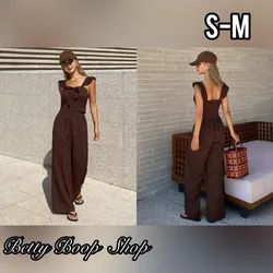 Conjunto marrón de blusa y pantaloneta