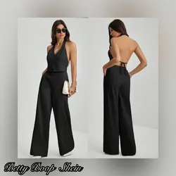 Conjunto negro de pantaloneta y chaleco escotado