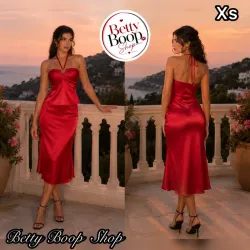 Conjunto rojo de satín