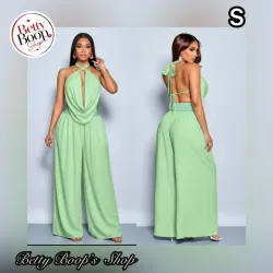 Conjunto verde menta con espalda afuera