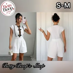 Enterizo blanco con mangas y escote asiático