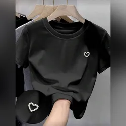 Pulover negro de mujer con corazón de perlas