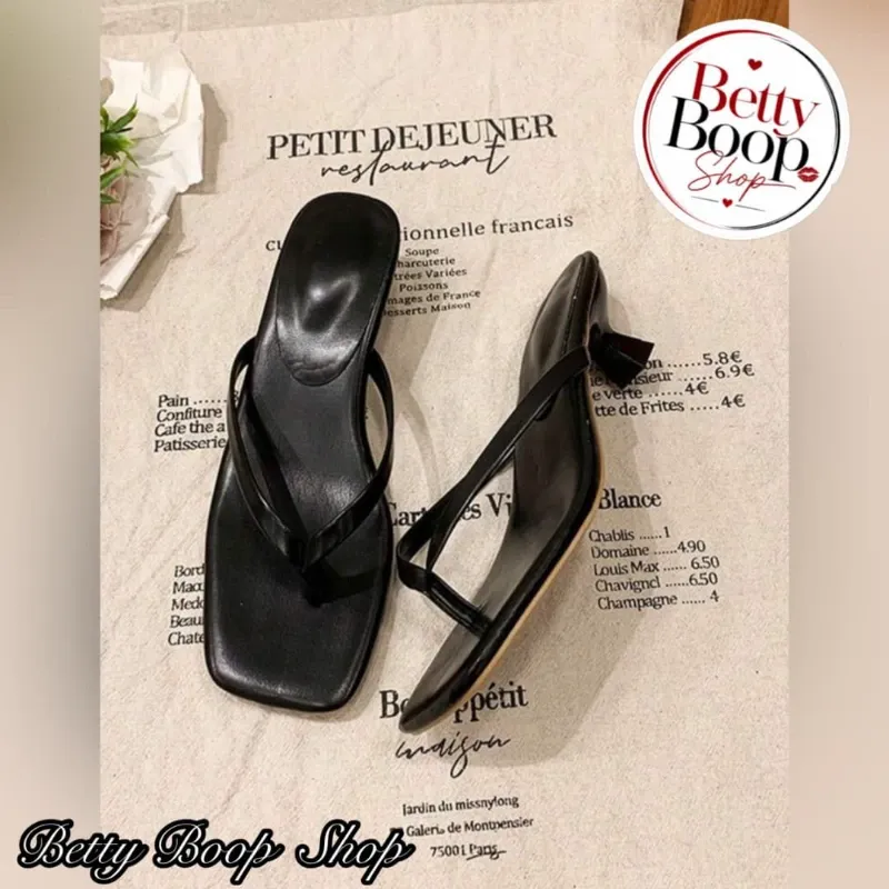 Sandalias con tacon negras