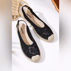 Sandalias negra de saco con hebilla