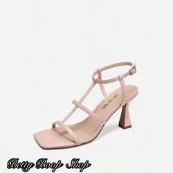 Tacones rosa pastel de tiras