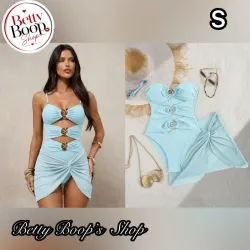Trusa azul claro con espirales y pareo