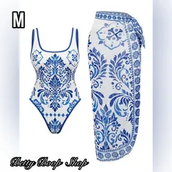 Truza blanca con estampados en azul y falda larga pareo