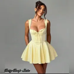 Vestido amarillo corte princesa con botones