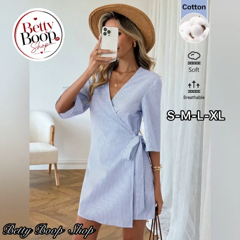 Vestido azul a rayas con lazo y mangas