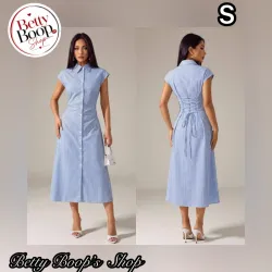 Vestido azul de rayas con botones y ajustable en la espalda