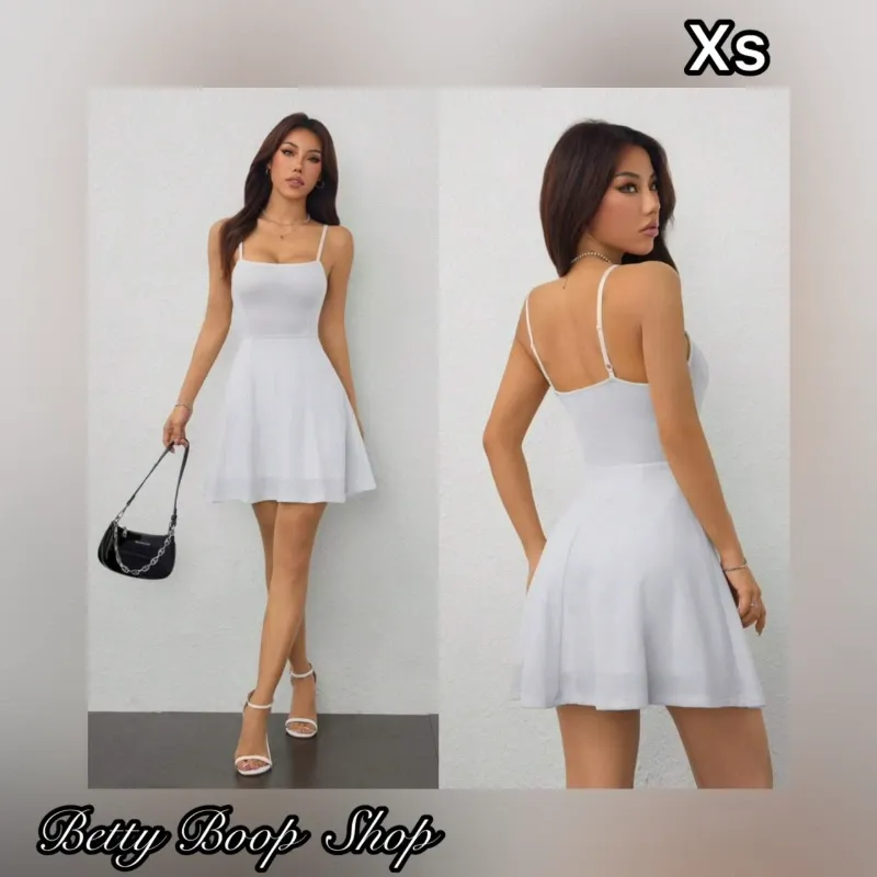 Vestido blanco de tirantes corte princesa