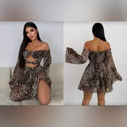 Vestido de animal print con mangas largas