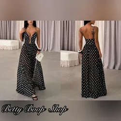 Vestido de lunares con transparencias y body debajo