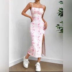 Vestido blanco con estampado rosa 