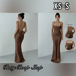 Vestido marrón chocolate largo de satin con escote en la espalda